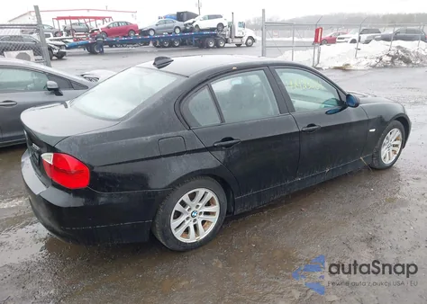 2006 BMW 325I z USA, uszkodzony, nr VIN WBAVB13586PS66229